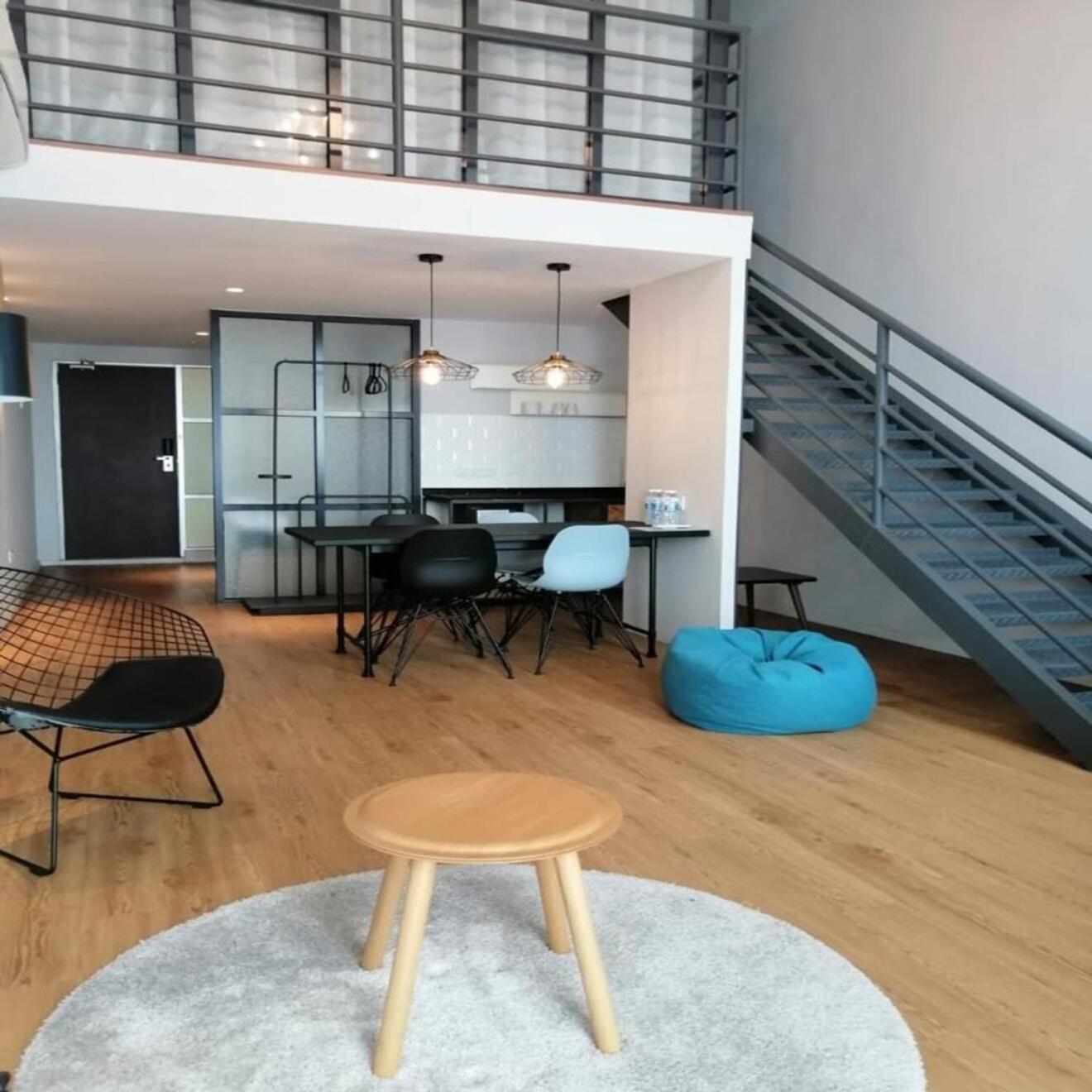 The Ceo Executive Suites Баян Лепас Стая снимка